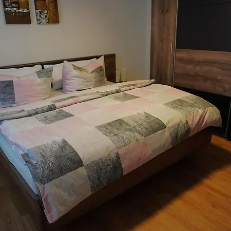 Sorgenfrei Apartment